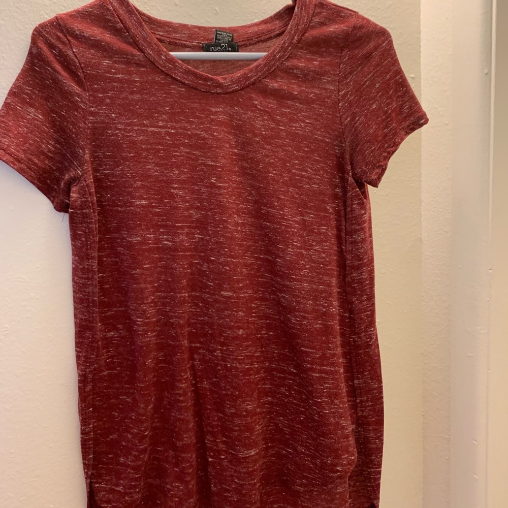 Burgundy tee shirt